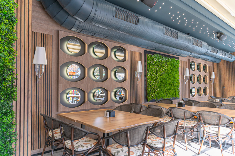 Southern Breeze Restaurant – Hall 2