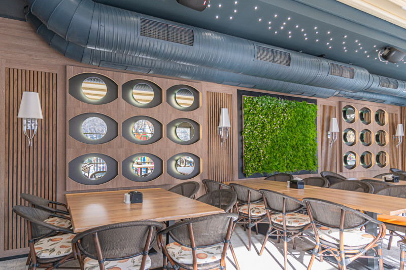 Southern Breeze Restaurant – Hall 2
