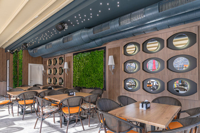 Southern Breeze Restaurant – Hall 2