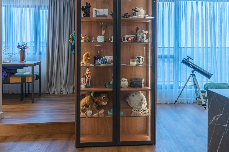 An apartment with character and depth
